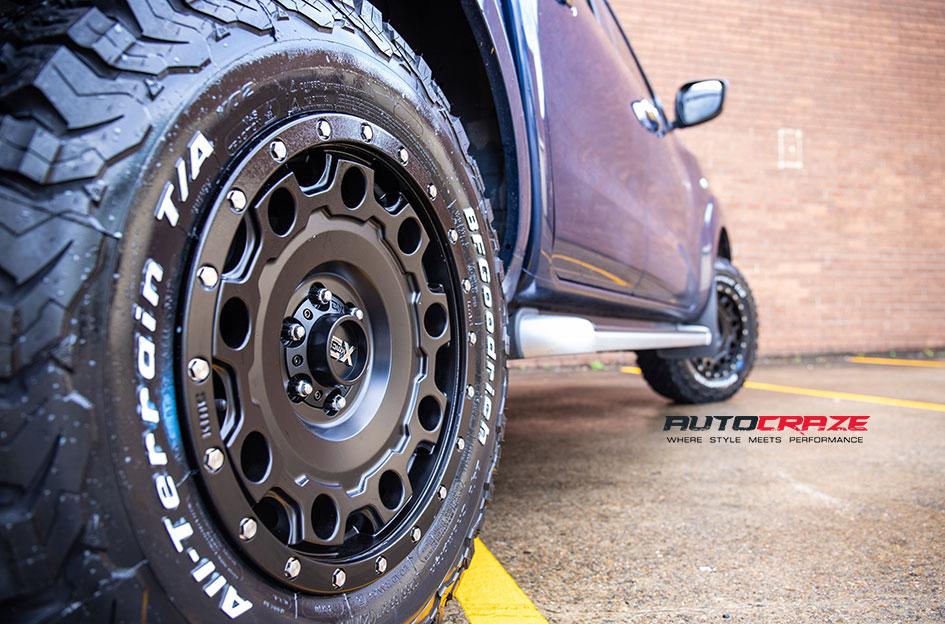 NISSAN NAVARA HOLESHOT XD SATIN BLACK